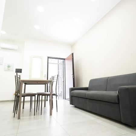 Ferienwohnung Casa Vacanza Serafino Catania Exterior foto